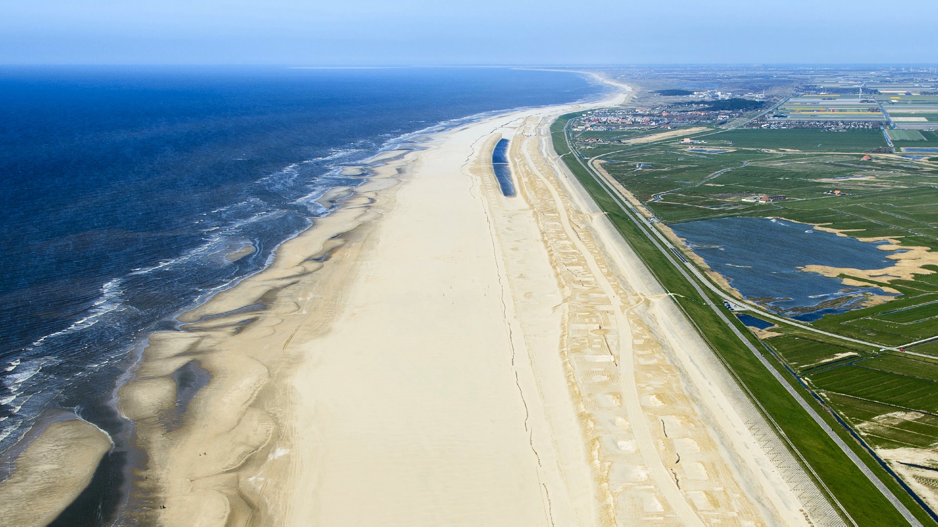 Image for video: Hondsbossche and Pettemer sea defence