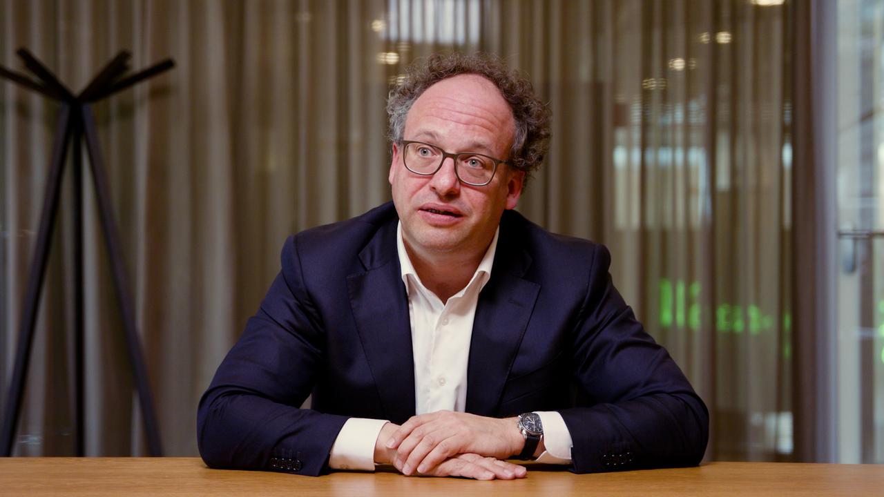 Afbeelding bij video: Grote hervormingen: mikken op de steun van 100 zetels