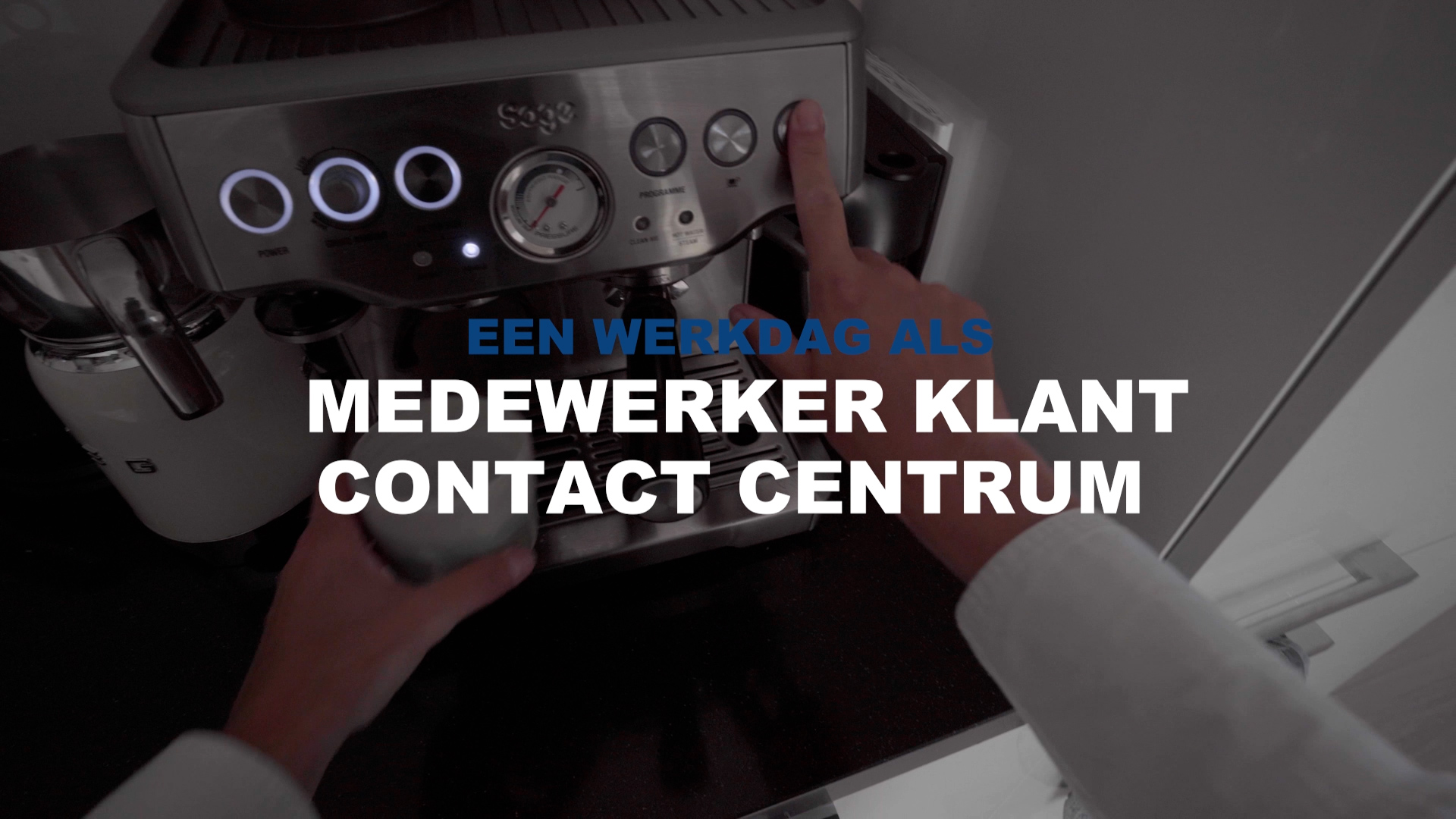 Afbeelding bij video: Medewerker Klant Contact Centrum